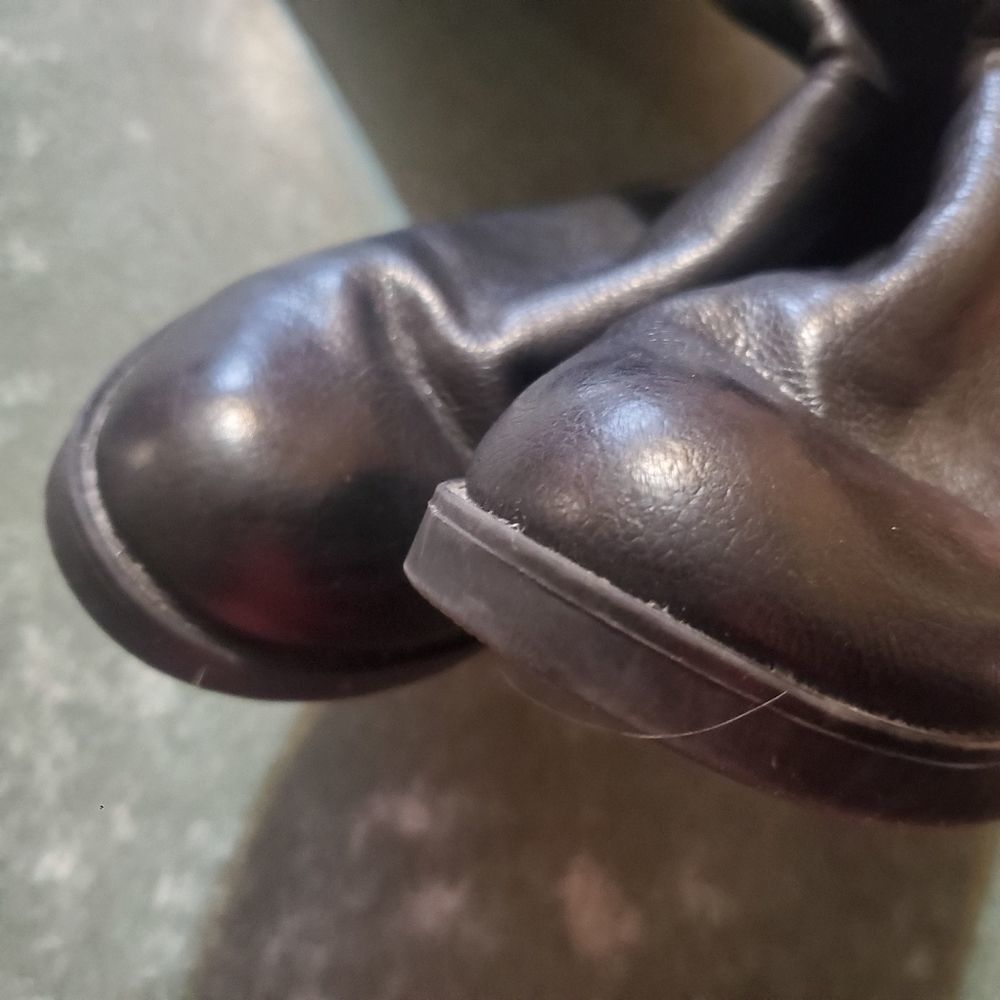 ⚠️ FINAL CALLCloset Clean Out Circus by Sam Edelman Black and Brown Heeled Boots - Picture 5 of 7